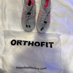 Women's Athletic Sneakers - Gray and Pink